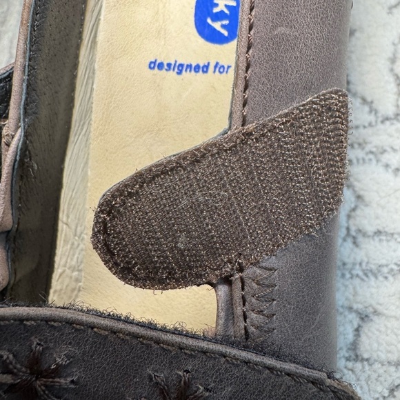 Wolky brown Leather Adjustable Mary Jane Heel
Shoes Euro 39 Women's US 8.5 - Picture 11 of 11